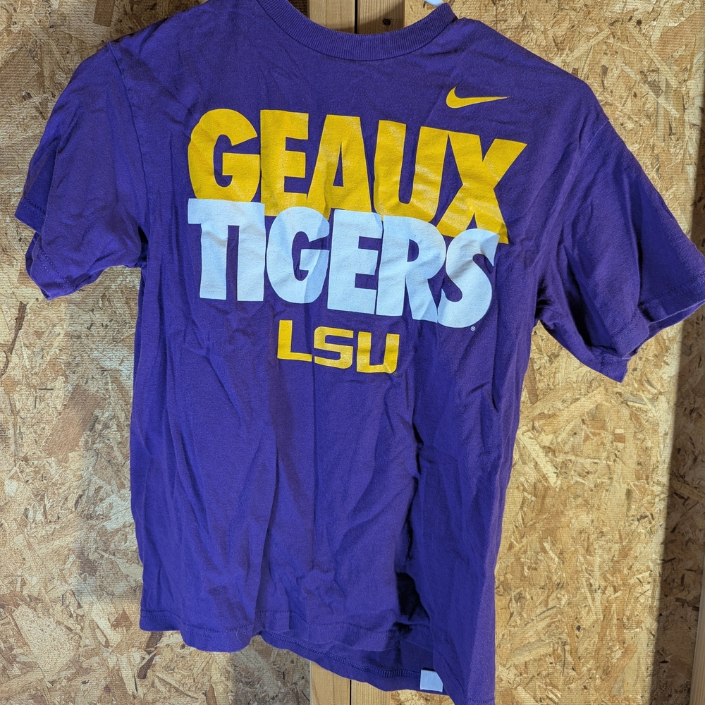 Nike Purple T-Shirt with Geaux Tigers Print